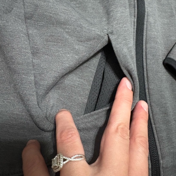 Old Navy Active Kids Dynamic Fleece Jacket - Picture 2 of 4